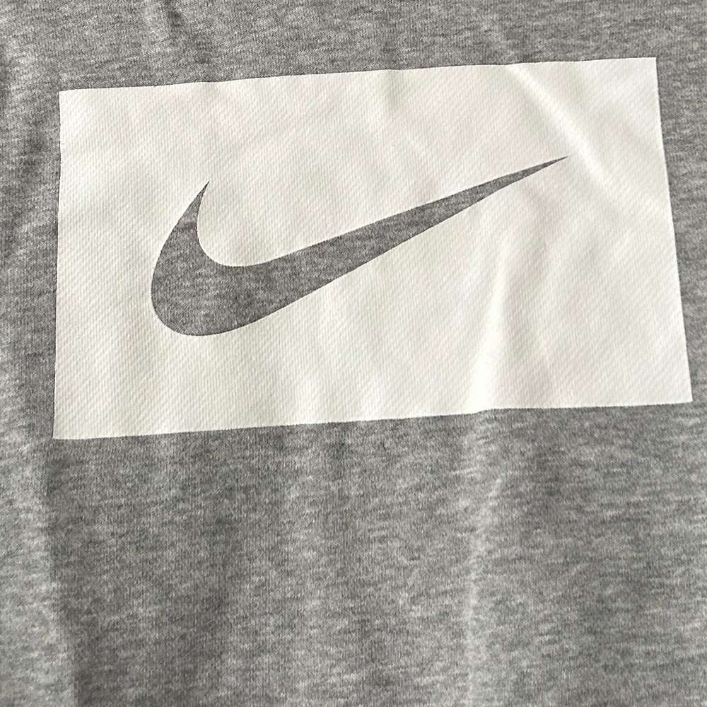 Nike Cropped Crew Neck Sweatshirt - Picture 3 of 11